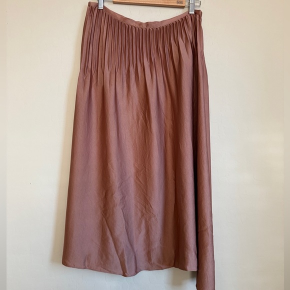 Vince Pleated Midi Skirt Satiny Asymmetrical Fall Dusty Rose Copper Women’s 8 - Picture 7 of 11